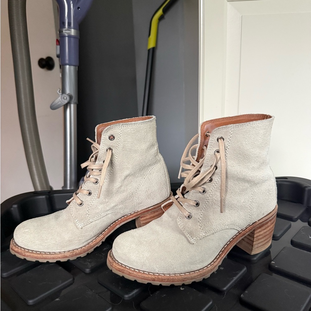 Frye Sabrina Lace Up Booties